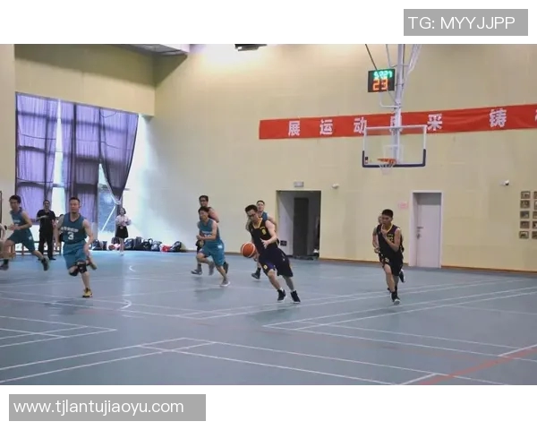 南京篮球队的拼搏之路城市联赛中的荣耀与挑战 南京篮球队的拼搏之路城市联赛中的荣耀与挑战